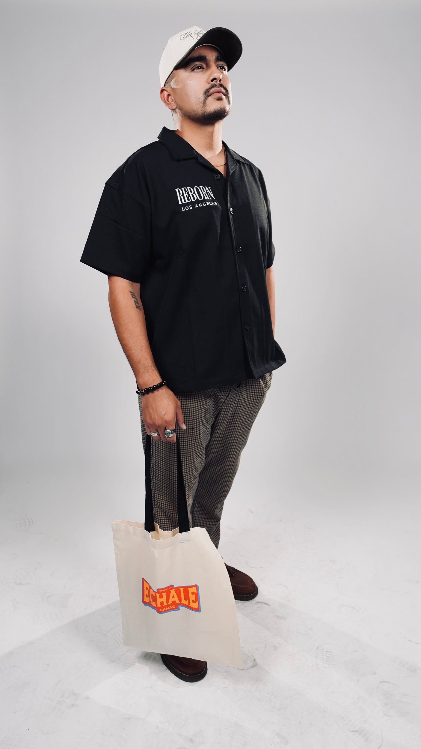 TODO A SU TIEMPO. Cropped button up shirt.