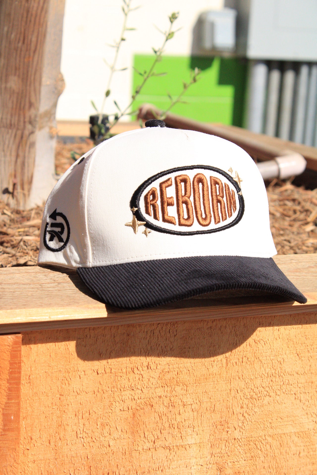 Reborn Monogram (cream/black corduroy brim)￼