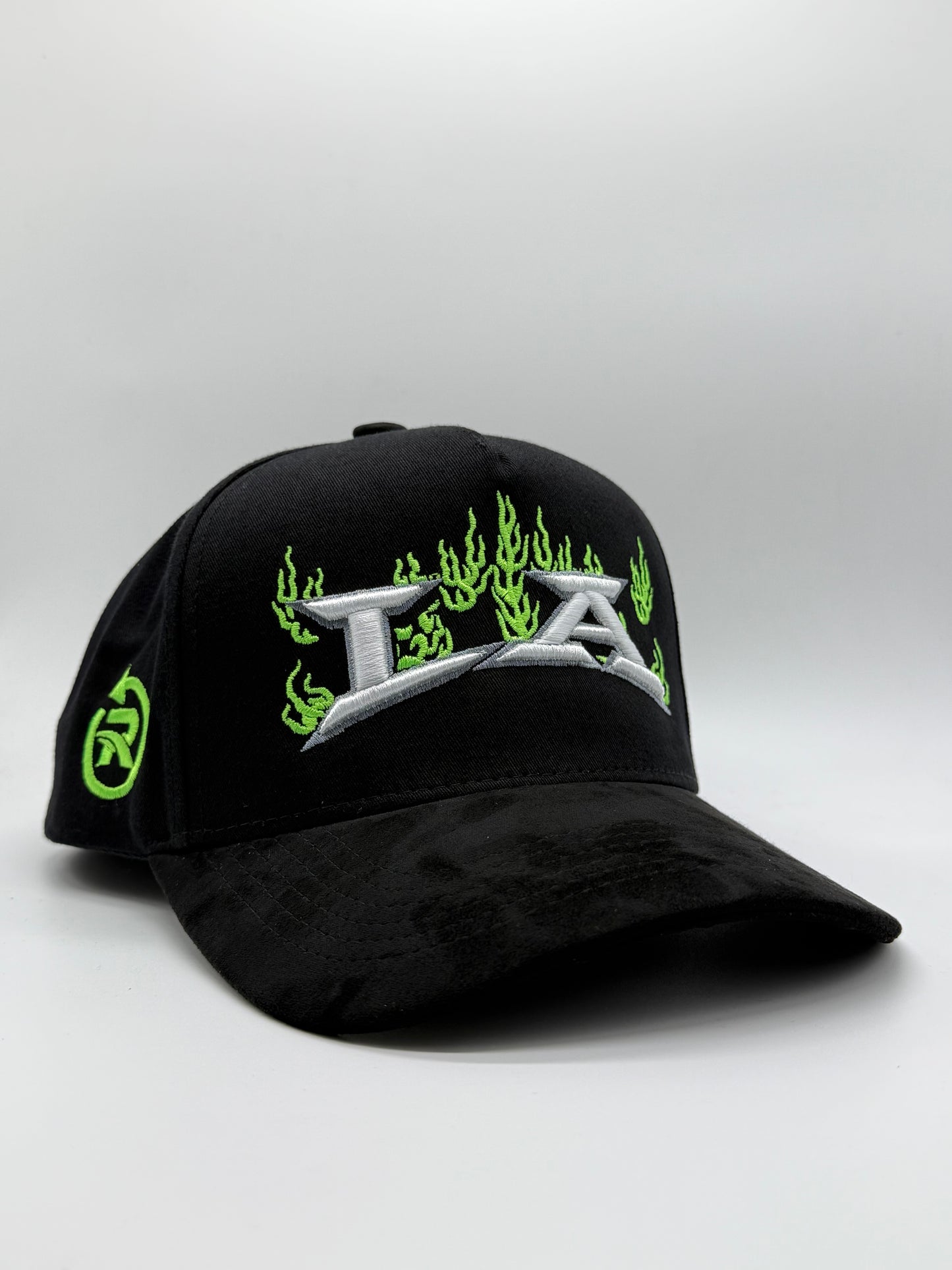 LA LUMBRE – Black & Neon Green