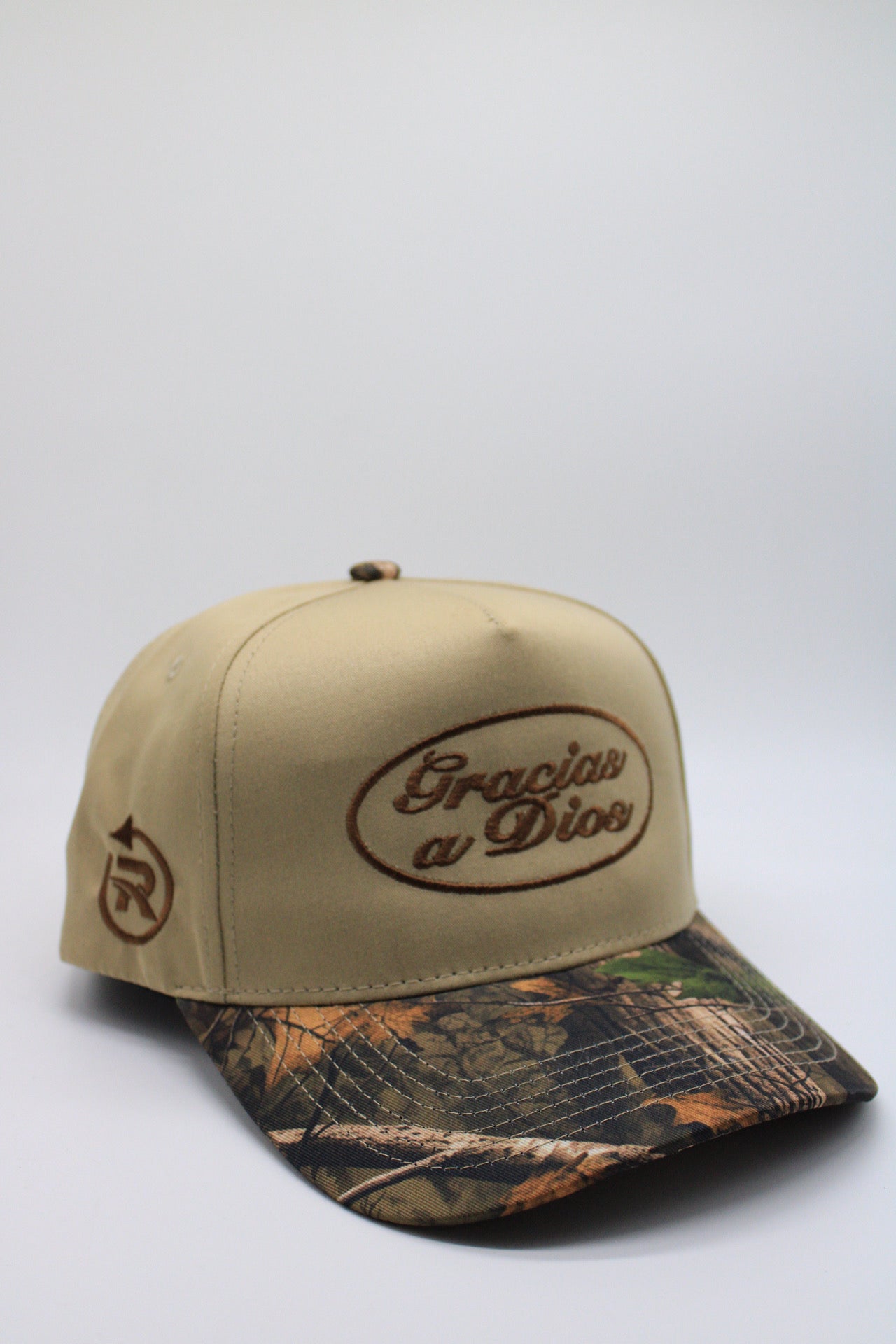 Gracias a Dios “Camo brim”