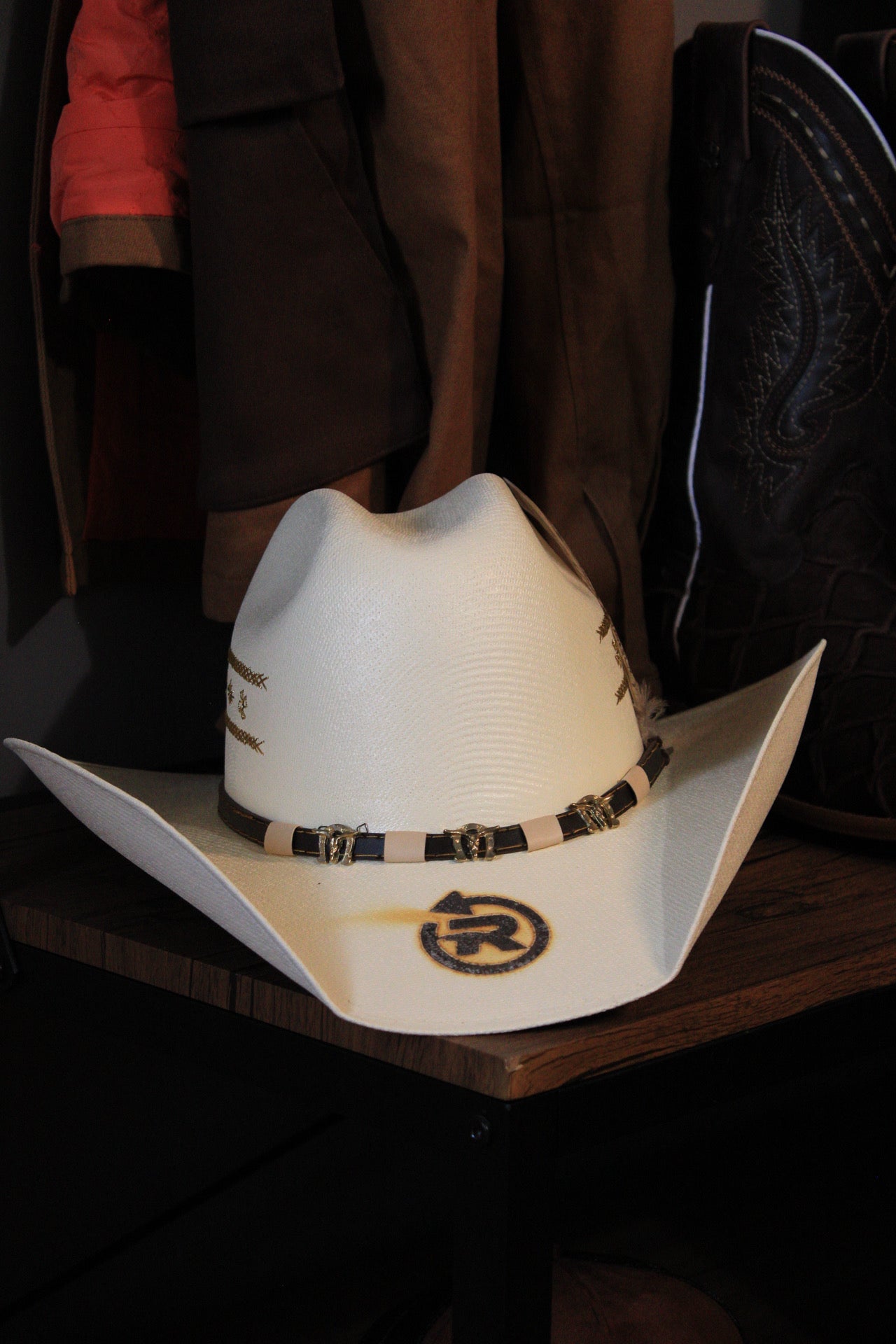 REBORN SOMBRERO (cream) Chihuahua style