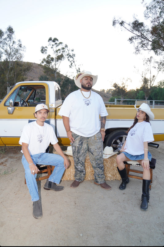 Hard To Kill, Born To Rise.(White)